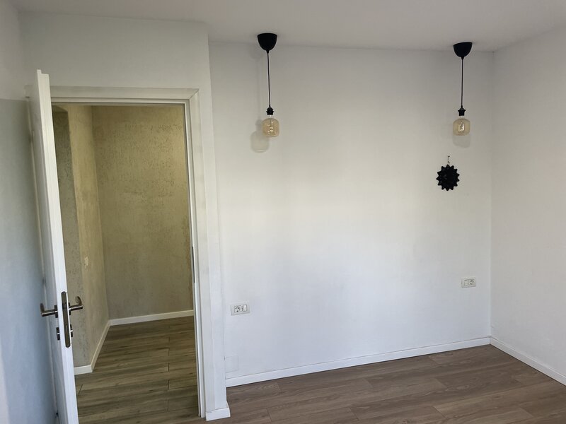 Titan parc, 150m pana la metrou Titan, Aleea Barajul Cucuteni,